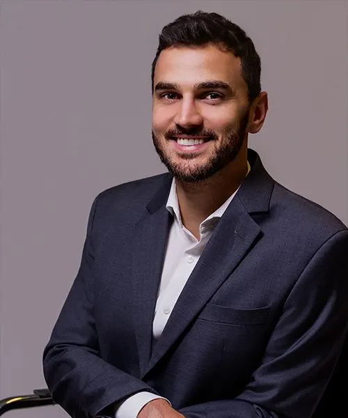 Dr. Matheus Mattiello